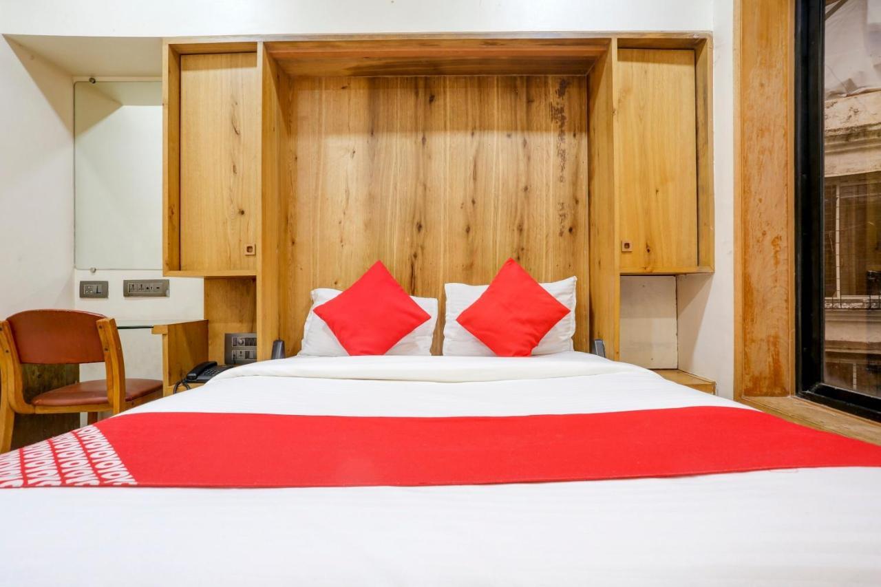 Oyo 81549 Hotel Elegance Nx Bombay Eksteriør billede